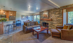 Bear Claw 201 - Ski-in Ski-out Condo!